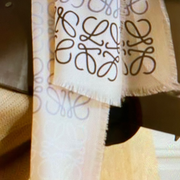 LOEWE scarf Lg - Picture 10 of 10